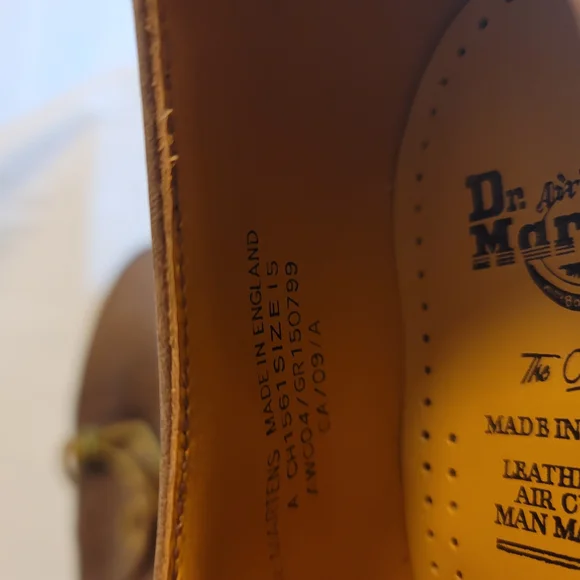Dr. Martens Brown Leather Men's Shoes - Picture 3 of 11